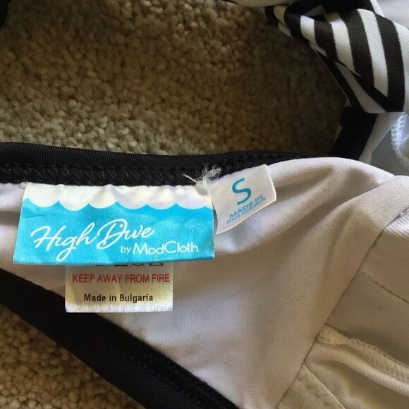 ModCloth Retro Bikini Top - Picture 3 of 3